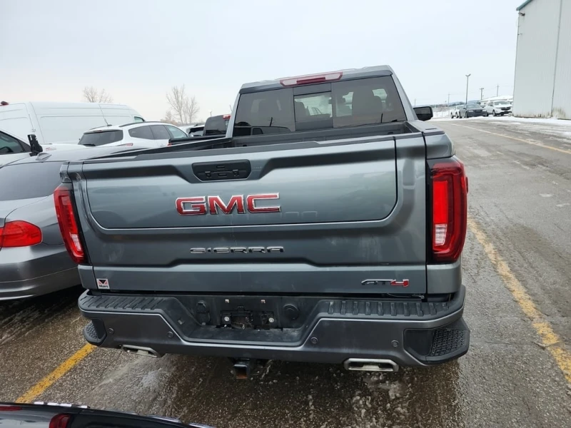 Gmc Sierra * AT4 CREW CAB STD BED * CARFAX * , снимка 6 - Автомобили и джипове - 53027613