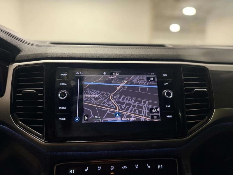 VW Atlas * 4Motion SEL Premium R Line * CARFAX * БЕЗ ПЪРВОН, снимка 13 - Автомобили и джипове - 53161444