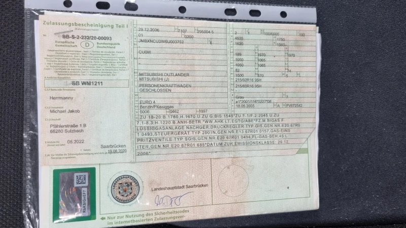 Mitsubishi Outlander, снимка 6 - Автомобили и джипове - 53431170