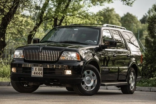 Lincoln Navigator FACELIFT 5.4L V8 - изображение 2