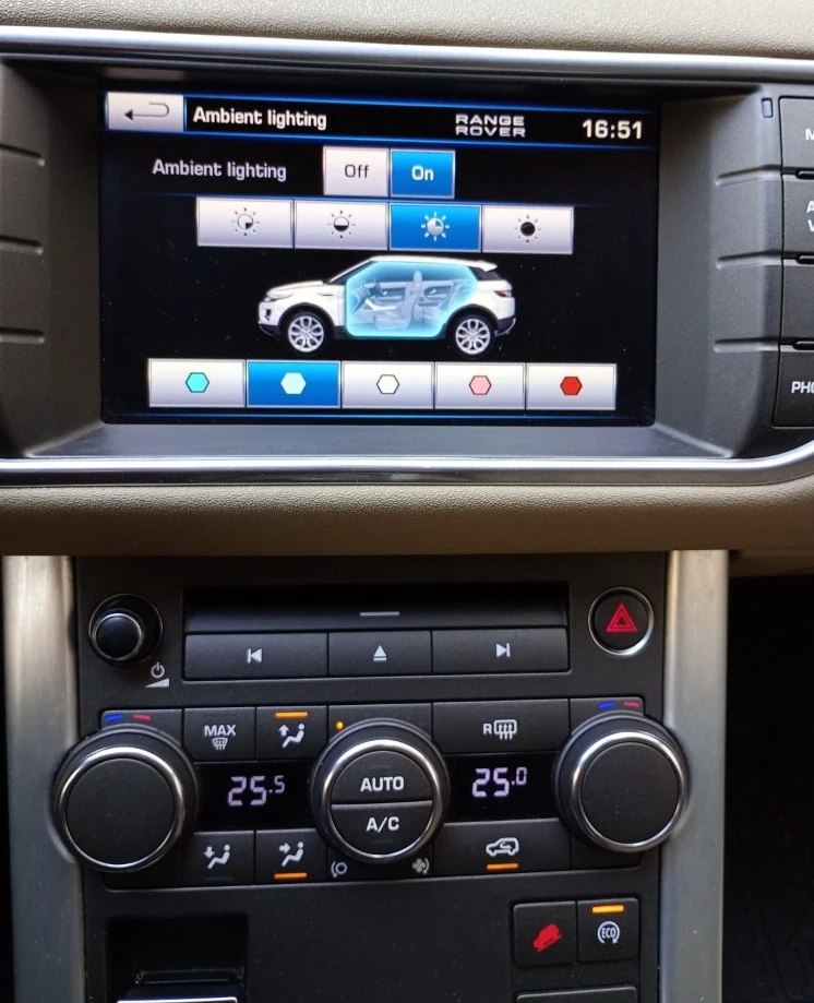 Land Rover Range Rover Evoque 2.2 TD4 Luxury, снимка 11 - Автомобили и джипове - 54820781