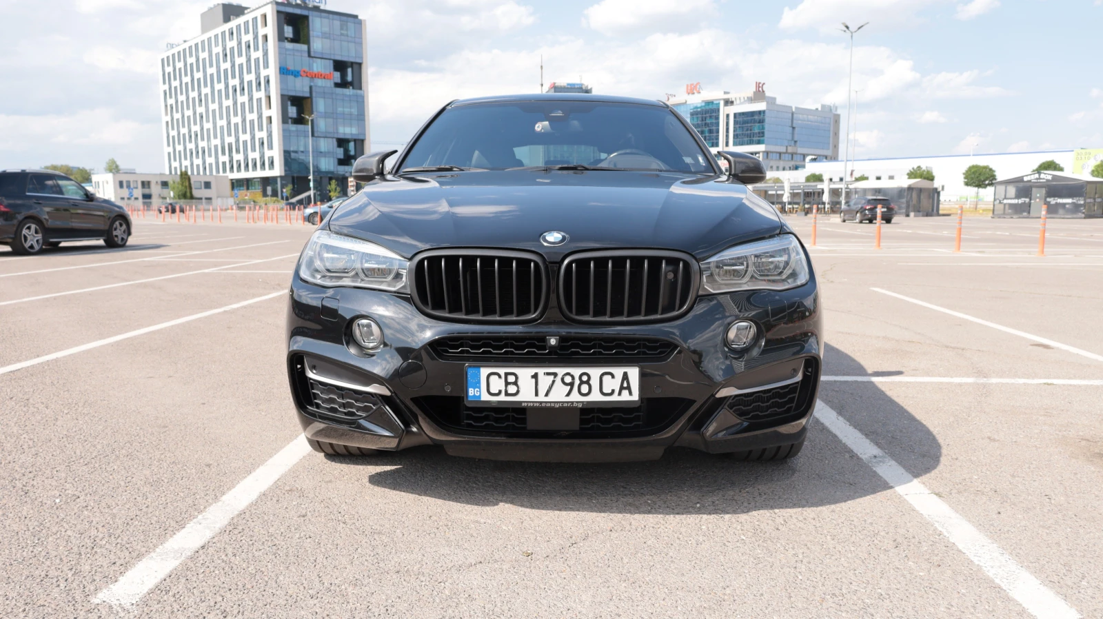 BMW X6 50D - изображение 2