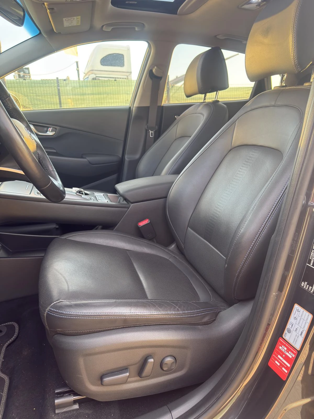 Hyundai Kona 64KWh/PRIME/ГАРАНЦИЯ/FULL/FACE/SOH100% - изображение 9