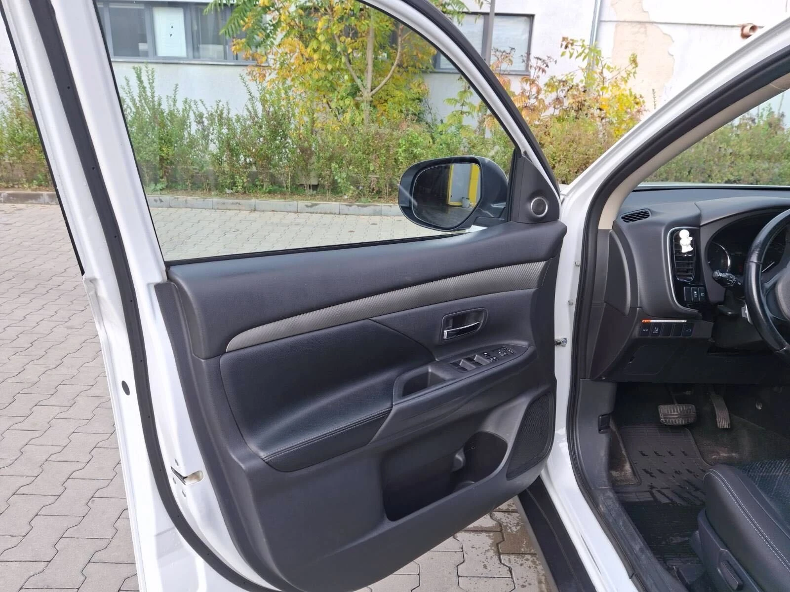 Mitsubishi Outlander | Mobile.bg   8