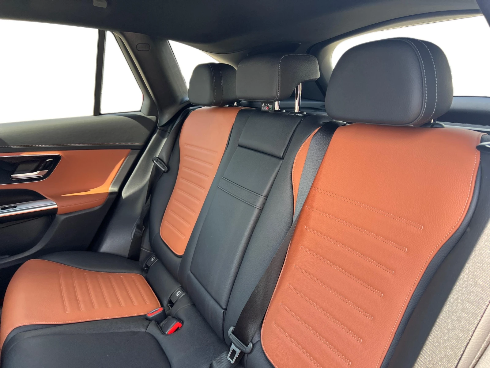 Mercedes-Benz GLC 220 d 4MATIC, снимка 12 - Автомобили и джипове - 53379217