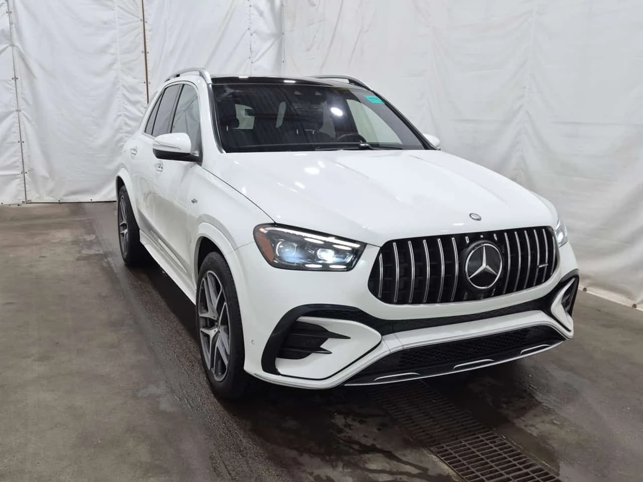 Mercedes-Benz GLE * AMG 53 * ДИСТРОНИК* ПОДГРЕВИ* ОБДУХВАНЕ* 360КАМЕ - изображение 2