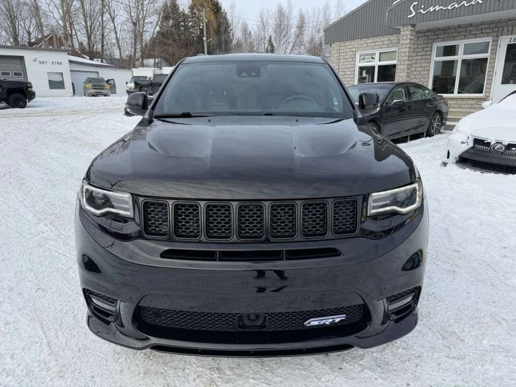 Jeep Grand cherokee * SRT * CARFAX * ДИСТРОНИК* ПАНОРАМА* АЛКАНТАРА* , снимка 9 - Автомобили и джипове - 53801938