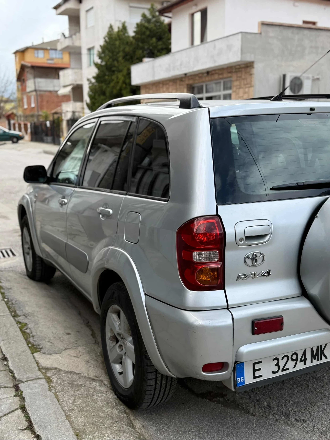 Toyota Rav4, снимка 13 - Автомобили и джипове - 54088771