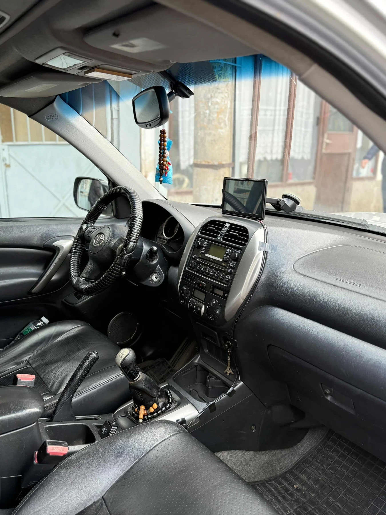 Toyota Rav4, снимка 11 - Автомобили и джипове - 54088771