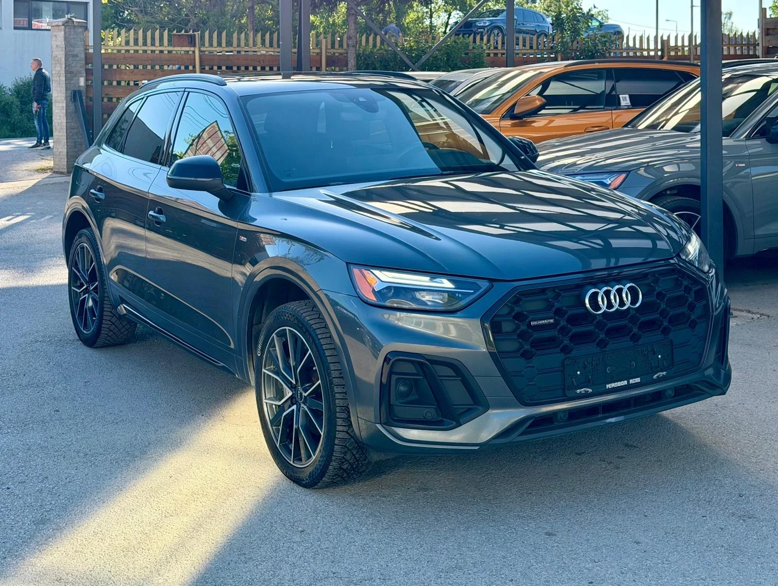 Audi Q5 2.0TFSI Progressiv S-Line BlackOptics Quattro