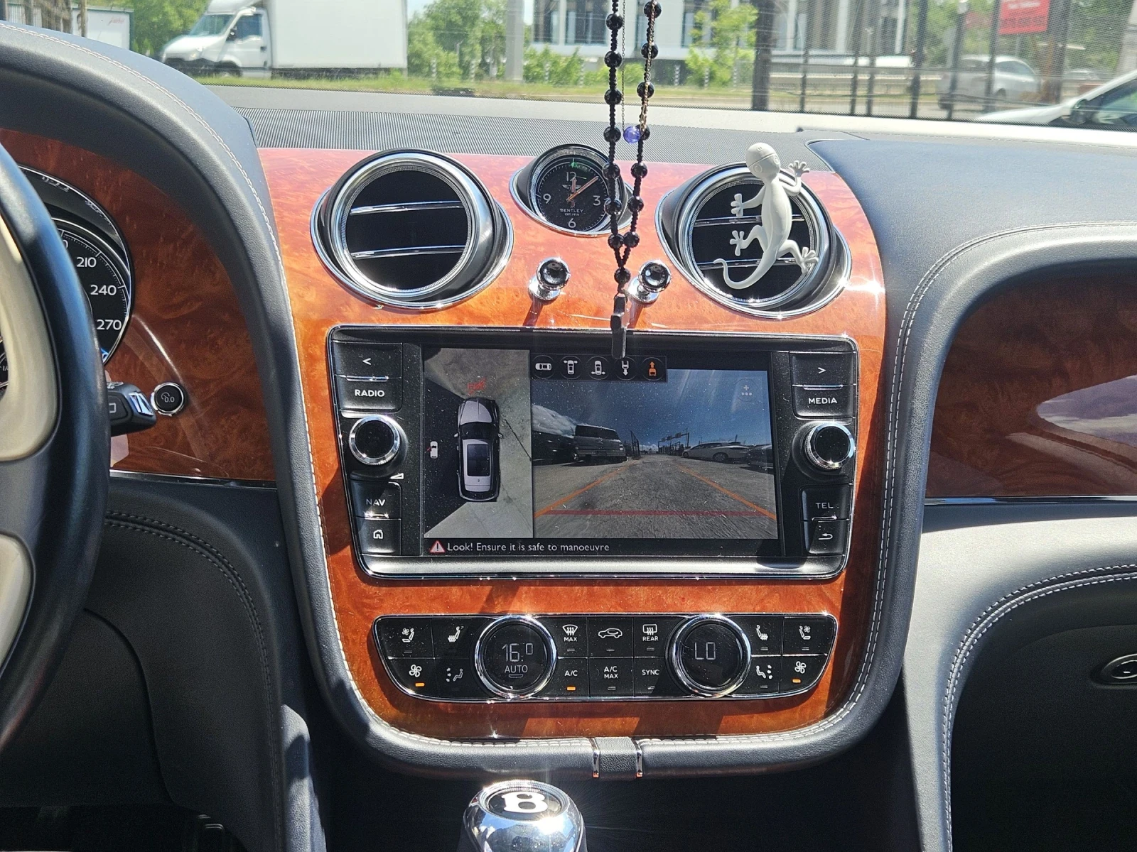 Bentley Bentayga V8/MULLINER/HIGHT VISION/PANORAMA/HUD/360 TV | Mobile.bg � ����������� 10
