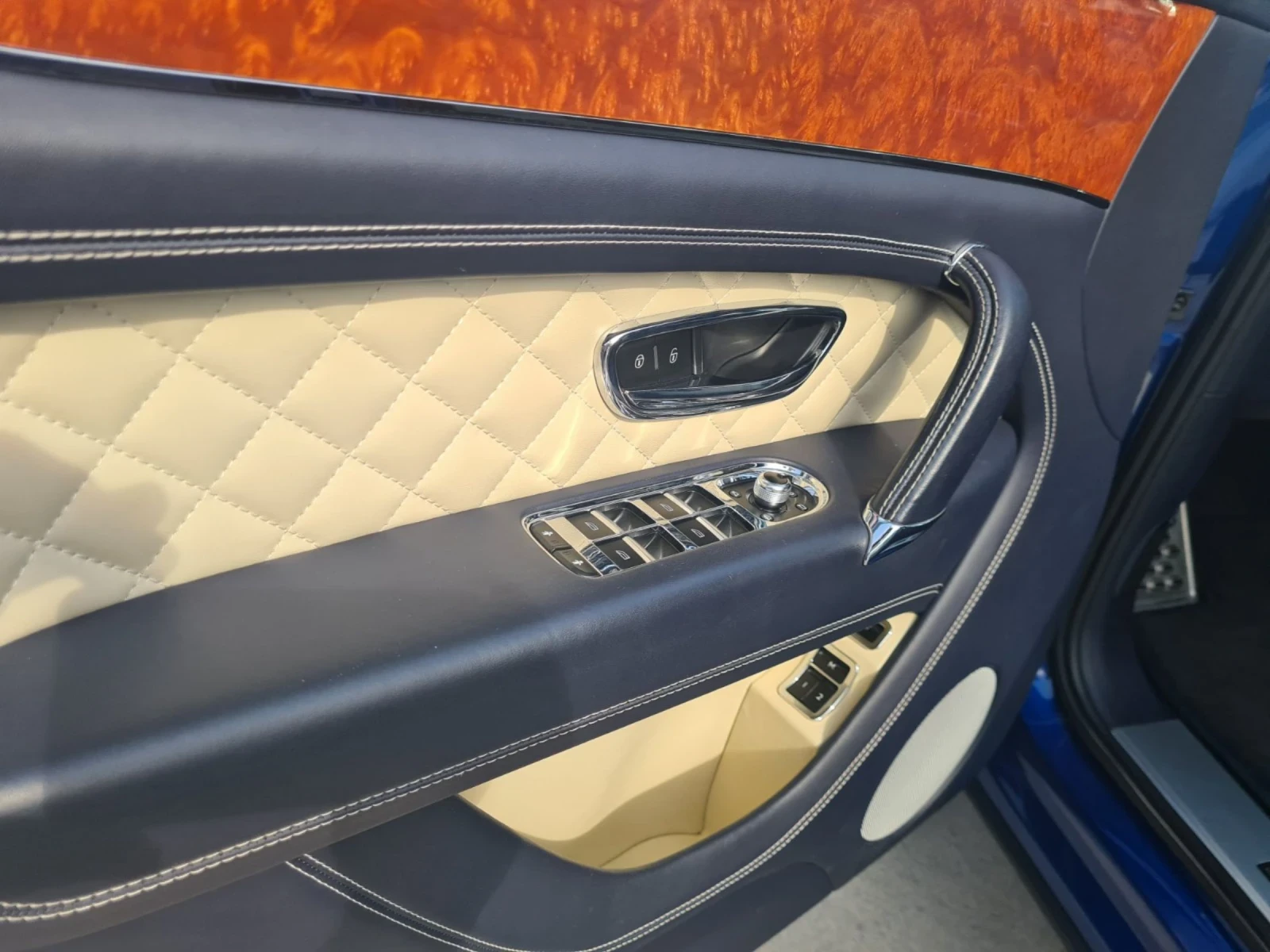 Bentley Bentayga V8/MULLINER/HIGHT VISION/PANORAMA/HUD/360 TV | Mobile.bg � ����������� 13