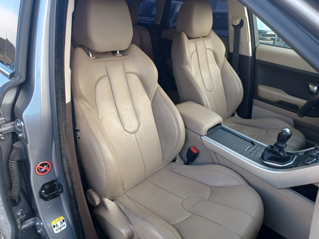 Land Rover Range Rover Evoque 2.2 TD4 Luxury, снимка 5 - Автомобили и джипове - 54820781