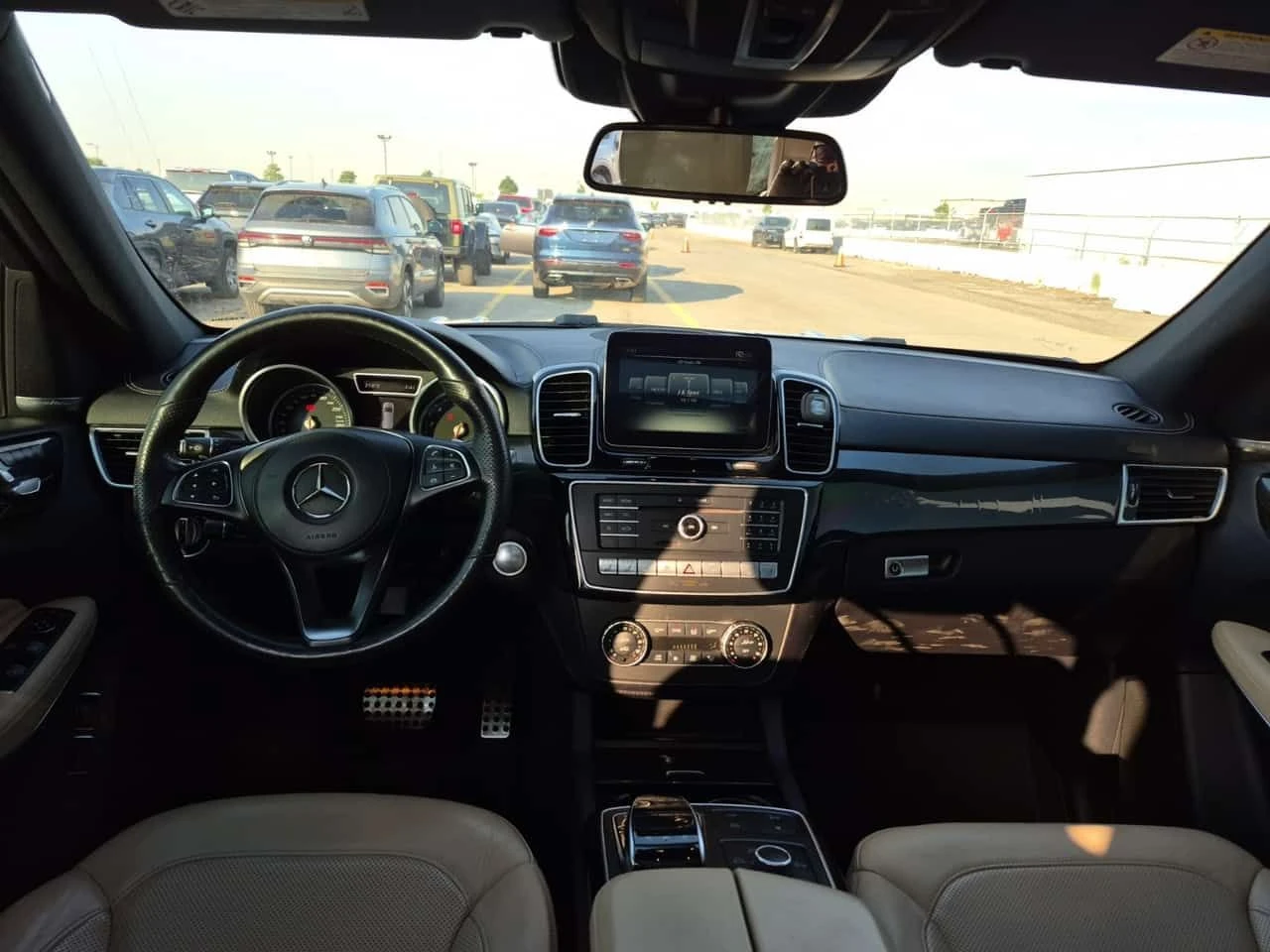 Mercedes-Benz GLS 500 АМГ ПАКЕТ/550/ПАНО/ПОДГРЕВ/CARFAX/ФИНАНСИРАНЕ, снимка 9 - Автомобили и джипове - 54904498