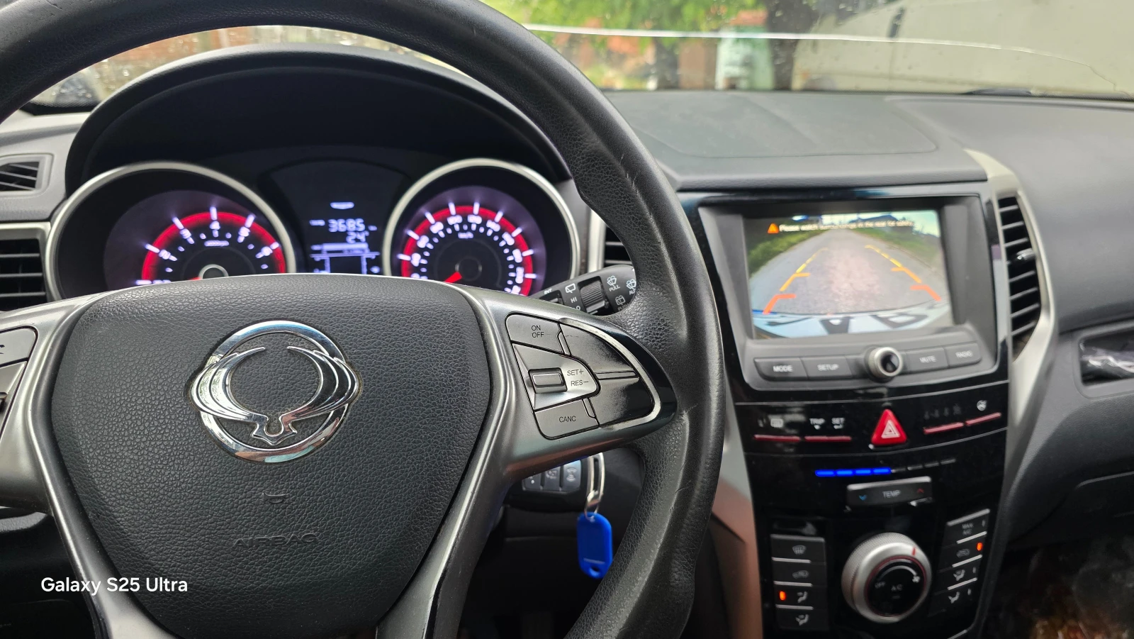 SsangYong Tivoli 1.6i gaz, снимка 13 - Автомобили и джипове - 55480498