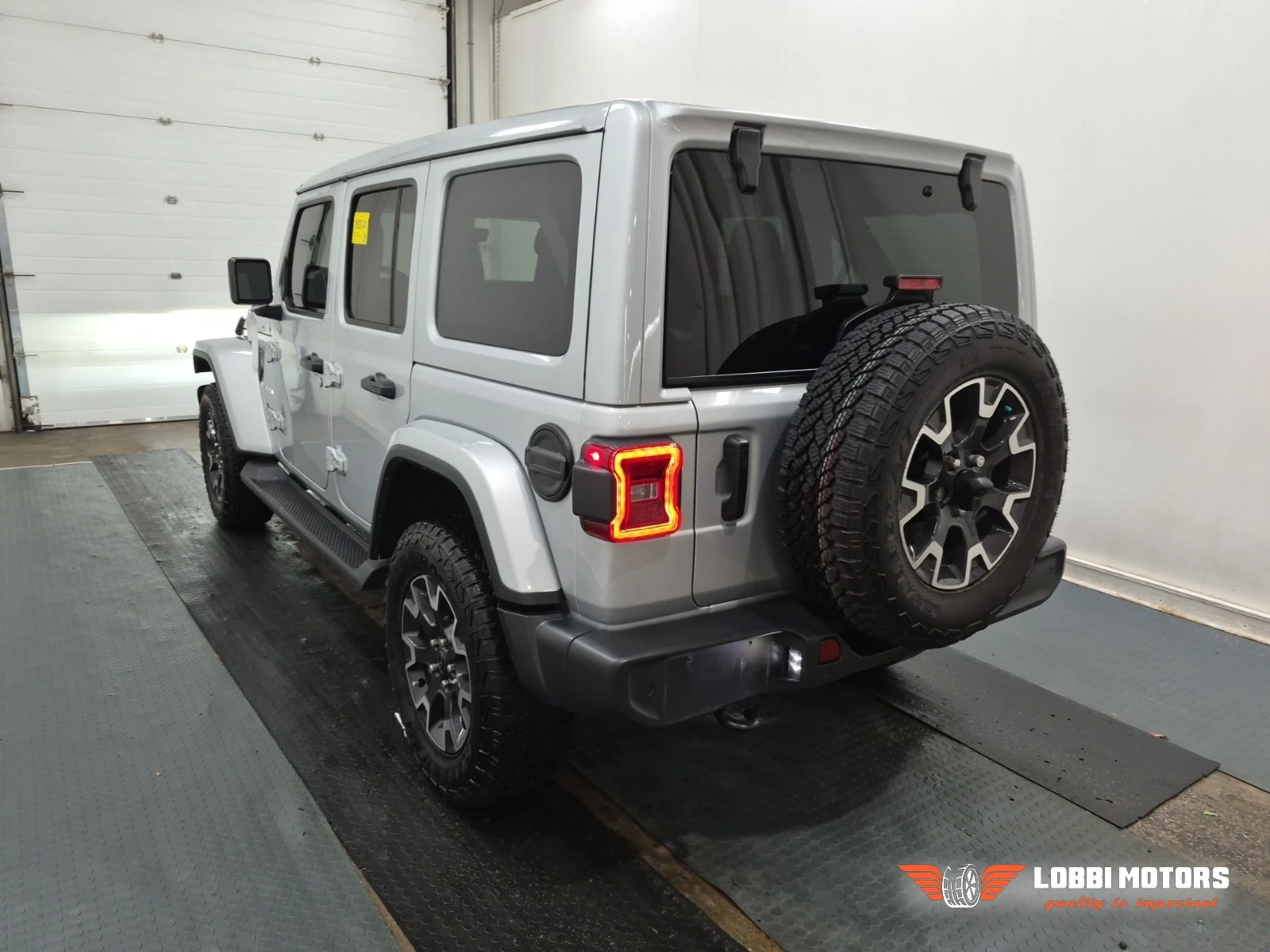 Jeep Wrangler, снимка 4 - Автомобили и джипове - 55992847