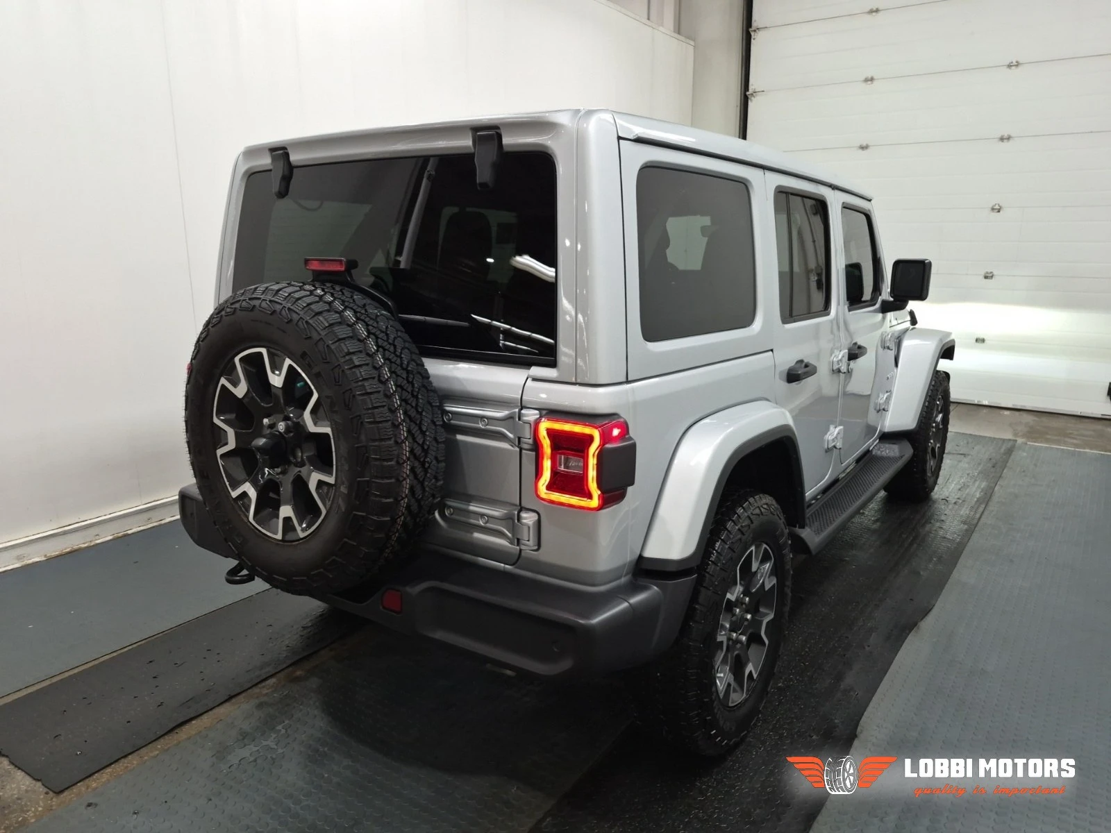 Jeep Wrangler, снимка 3 - Автомобили и джипове - 55992847