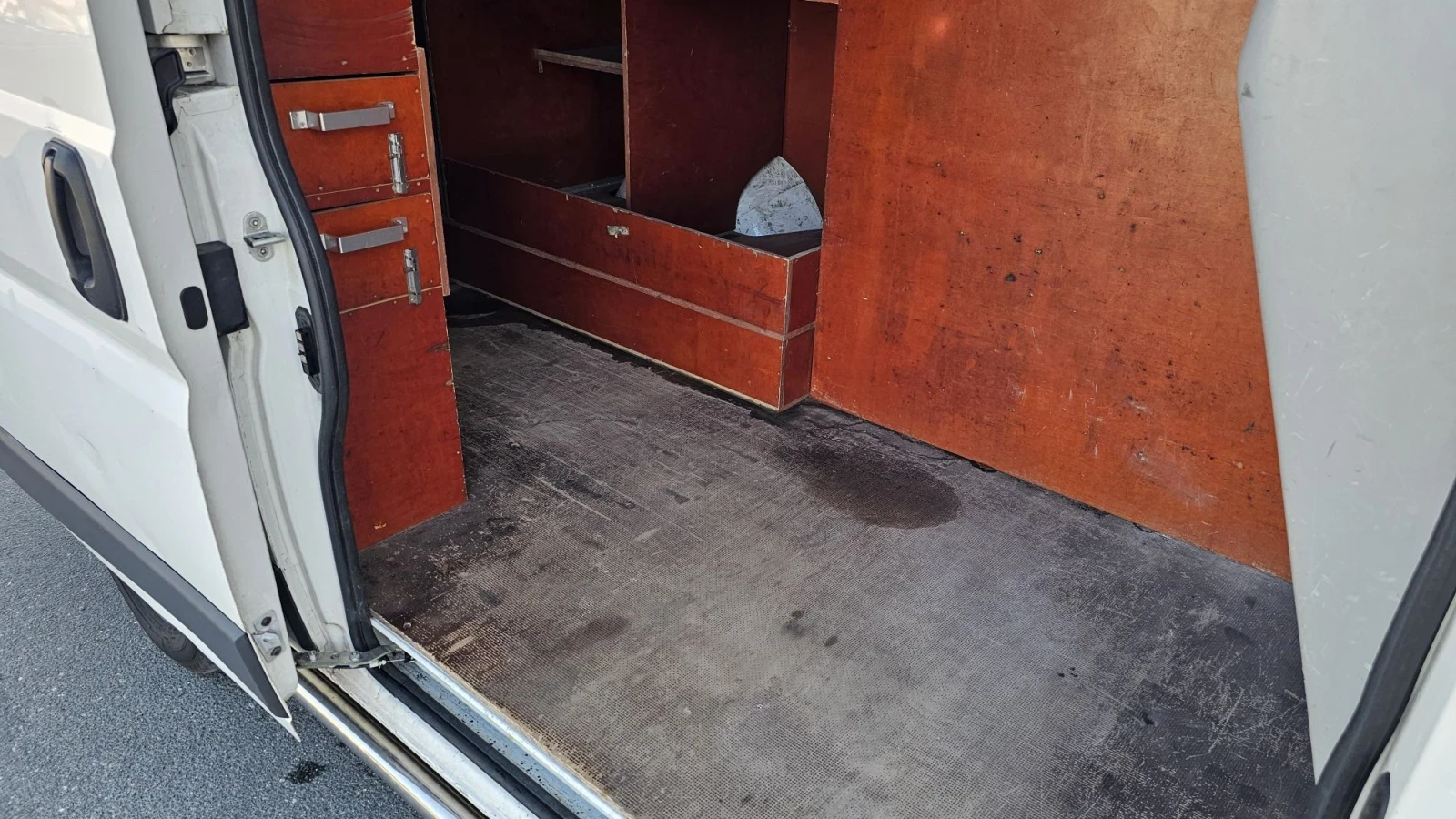 Peugeot Boxer 2.2 HDI  две странични врати, снимка 14 - Бусове и автобуси - 55806108