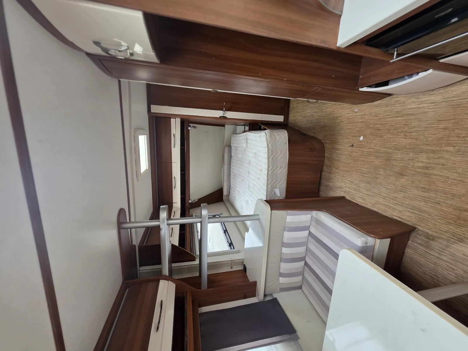 �������� Hobby | Mobile.bg � ����������� 11