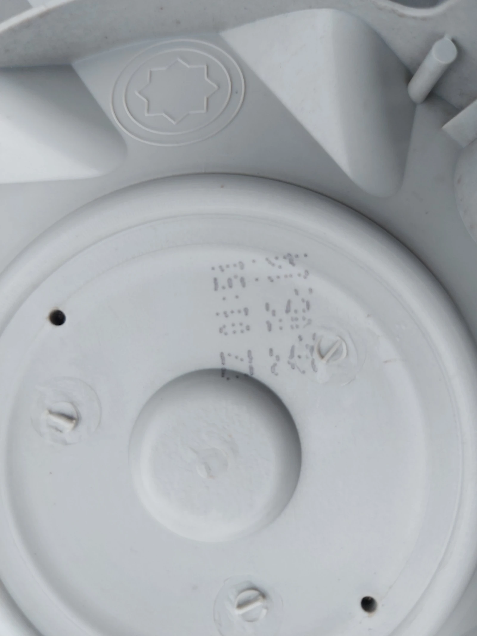    VW 16   | Mobile.bg   8