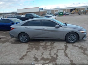 Hyundai Elantra 2l Sel, снимка 13