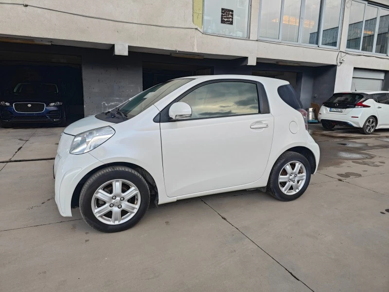 Toyota IQ 1.0VVTI АВТОМАТИК КЛИМАТИК SOL , снимка 5 - Автомобили и джипове - 44359411