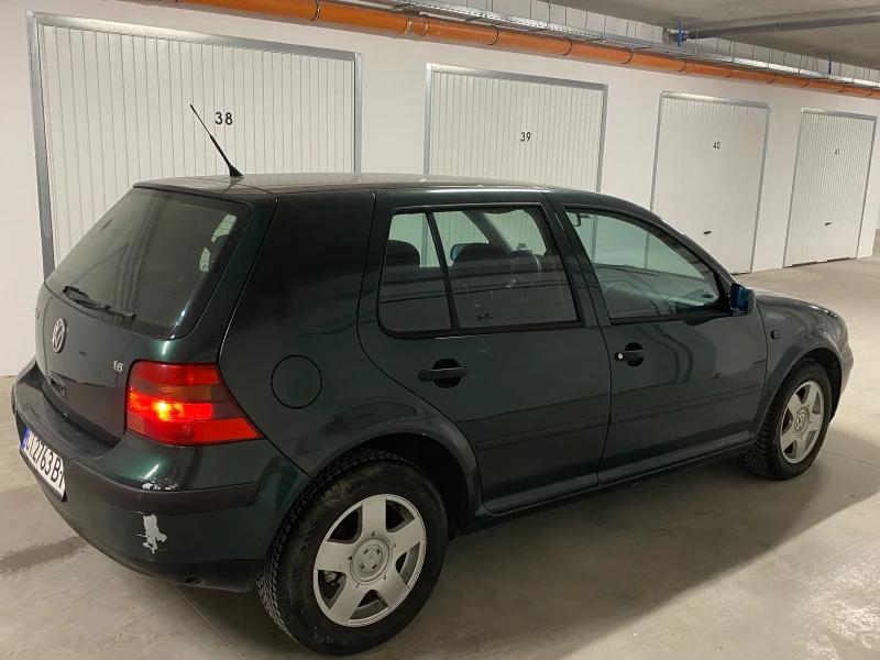 VW Golf 4, 1.6 с ГАЗ, снимка 4 - Автомобили и джипове - 47784394