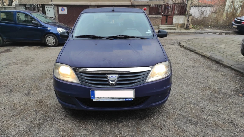 Dacia Logan, снимка 1 - Автомобили и джипове - 48694939