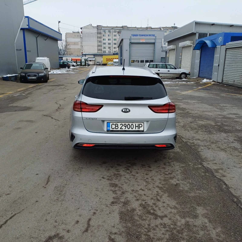 Kia Ceed, снимка 4 - Автомобили и джипове - 48709618