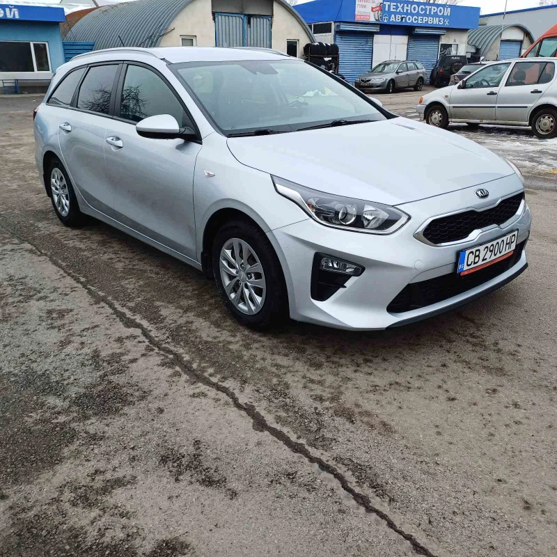 Kia Ceed, снимка 2 - Автомобили и джипове - 48709618