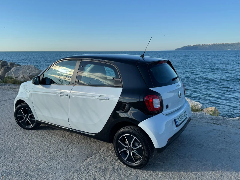 Smart Forfour EQ18kw, снимка 9 - Автомобили и джипове - 50363179
