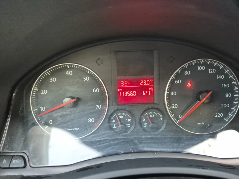 VW Golf Бензин , снимка 12 - Автомобили и джипове - 50648416