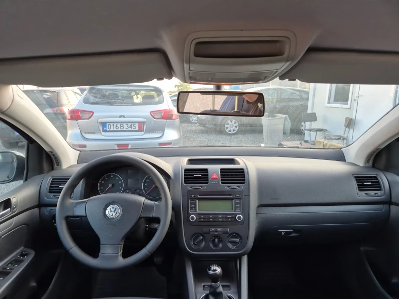 VW Golf Бензин , снимка 11 - Автомобили и джипове - 50648416