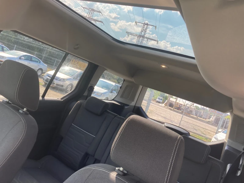 Ford Connect 1.6 TDCI MAXI, снимка 17 - Автомобили и джипове - 51275707