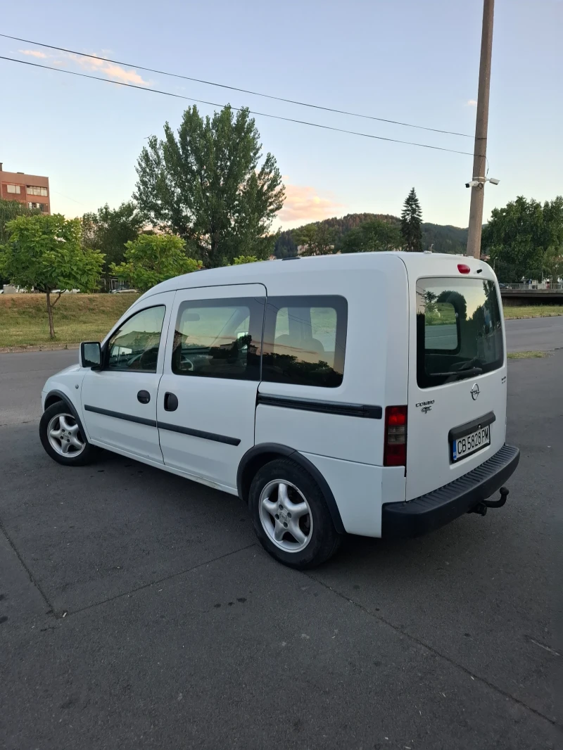 Opel Combo 1.6CNG, снимка 4 - Автомобили и джипове - 51305716