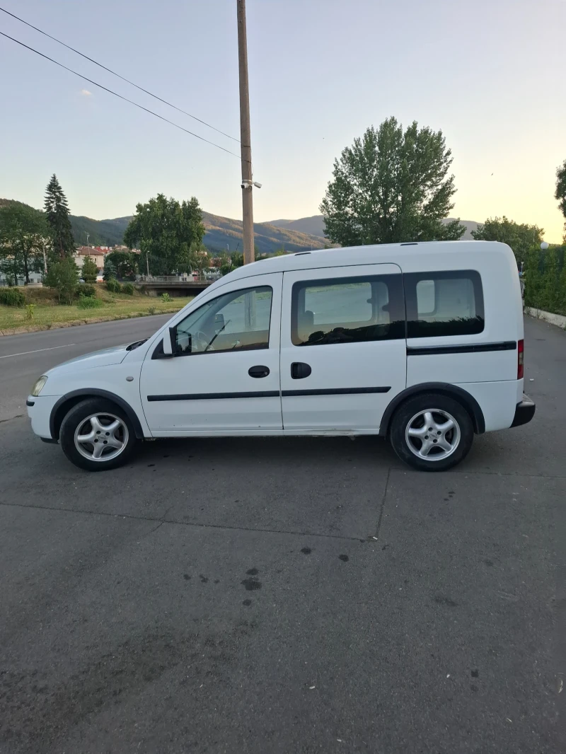 Opel Combo 1.6CNG, снимка 5 - Автомобили и джипове - 51305716