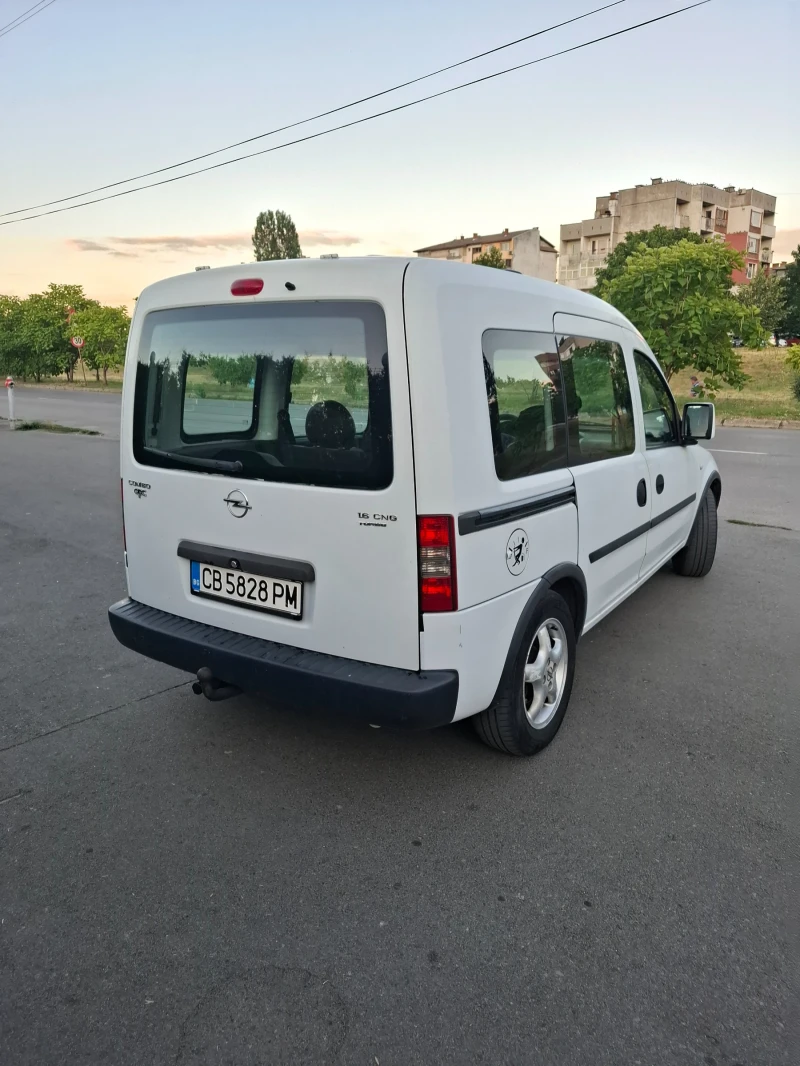 Opel Combo 1.6CNG, снимка 3 - Автомобили и джипове - 51305716