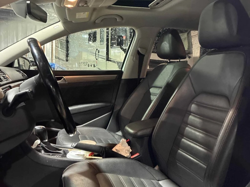 VW Passat * Highline * CARFAX * БЕЗ ПЪРВОНАЧАЛНА ВНОСКА, снимка 13 - Автомобили и джипове - 53024510