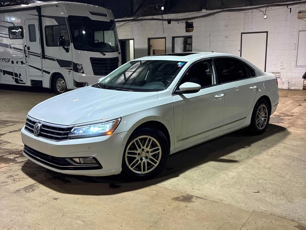 VW Passat * Highline * CARFAX * БЕЗ ПЪРВОНАЧАЛНА ВНОСКА, снимка 1
