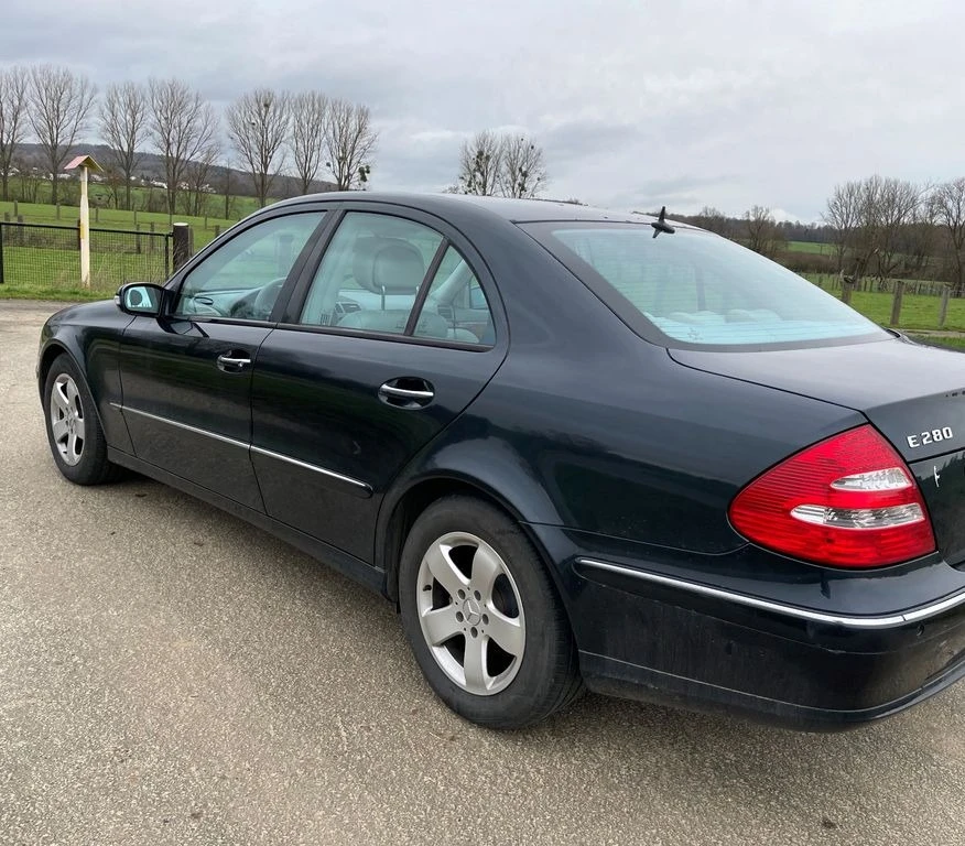 Mercedes-Benz E 280 4MATIC Avantgarde - изображение 3