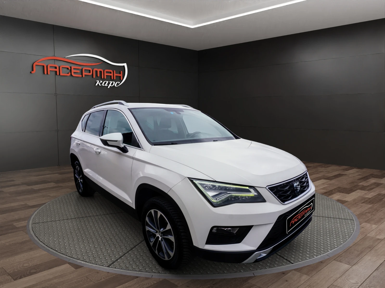Seat Ateca 2.0TDI XCELLENCE 4WD, снимка 2 - Автомобили и джипове - 39739954