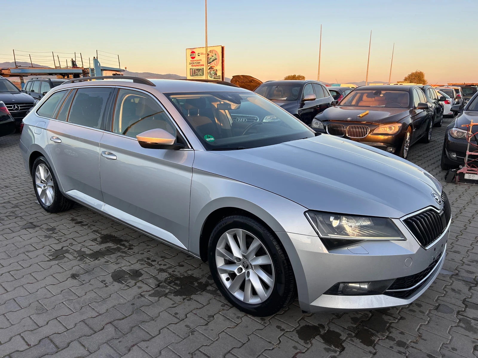 Skoda Superb 2.0TDI AVTOMAT/NAVI EURO 5 ЛИЗИНГ - изображение 4