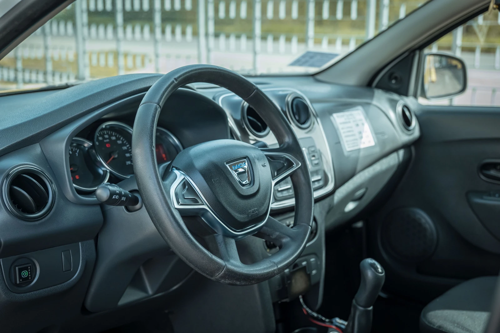 Dacia Logan  - изображение 7