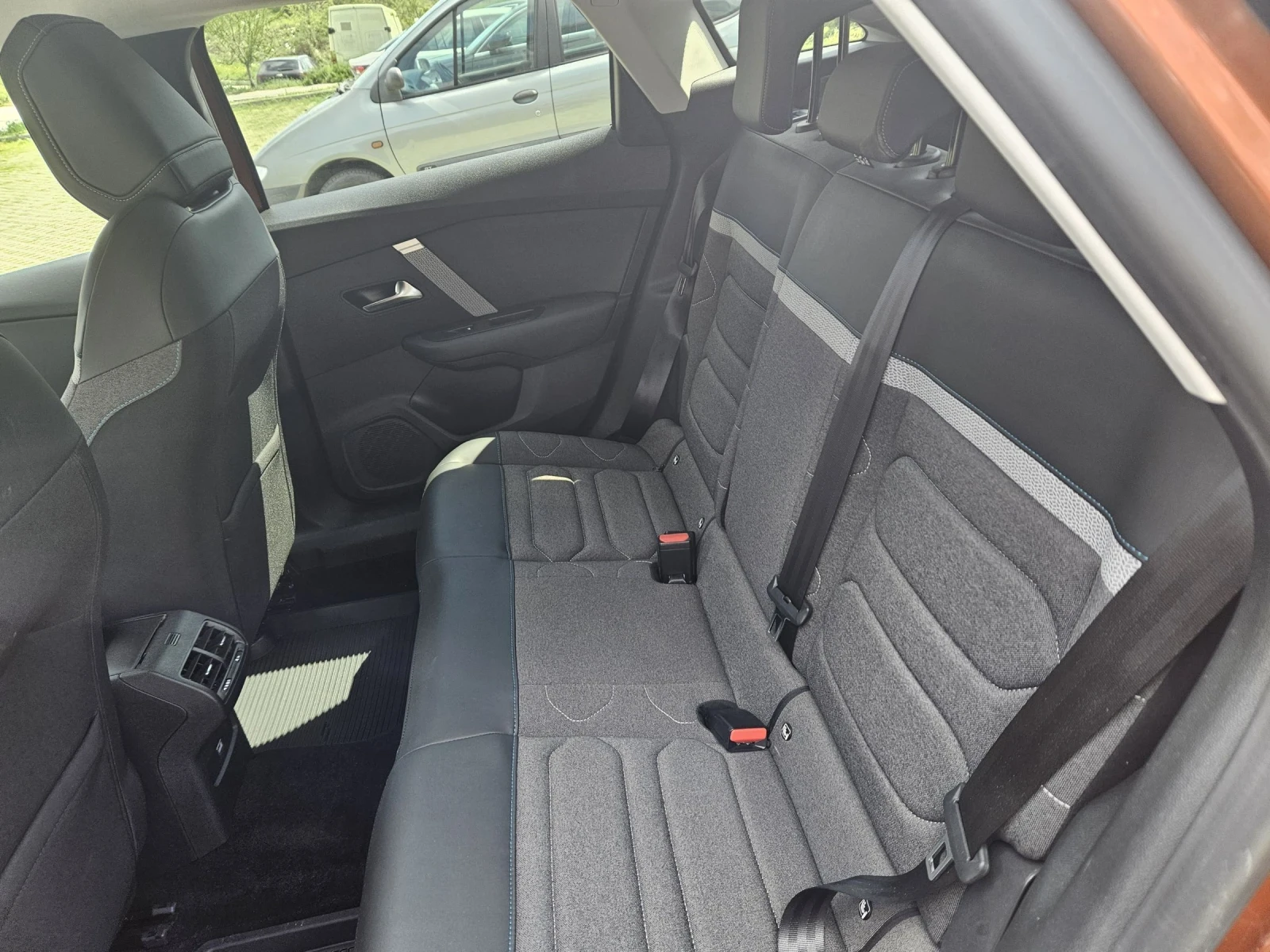 Citroen C4  Кросоувър - изображение 9