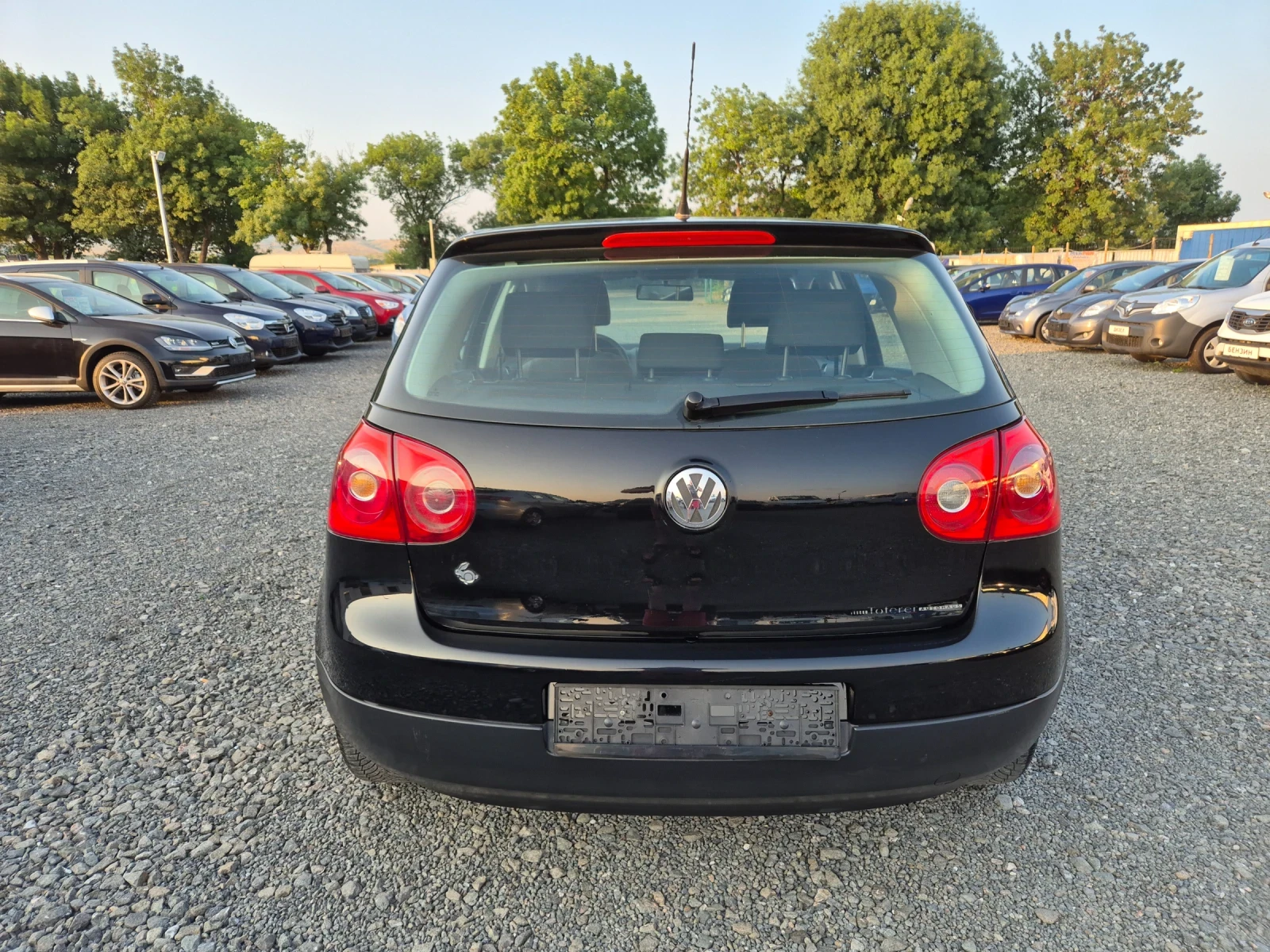 VW Golf Бензин  - изображение 5