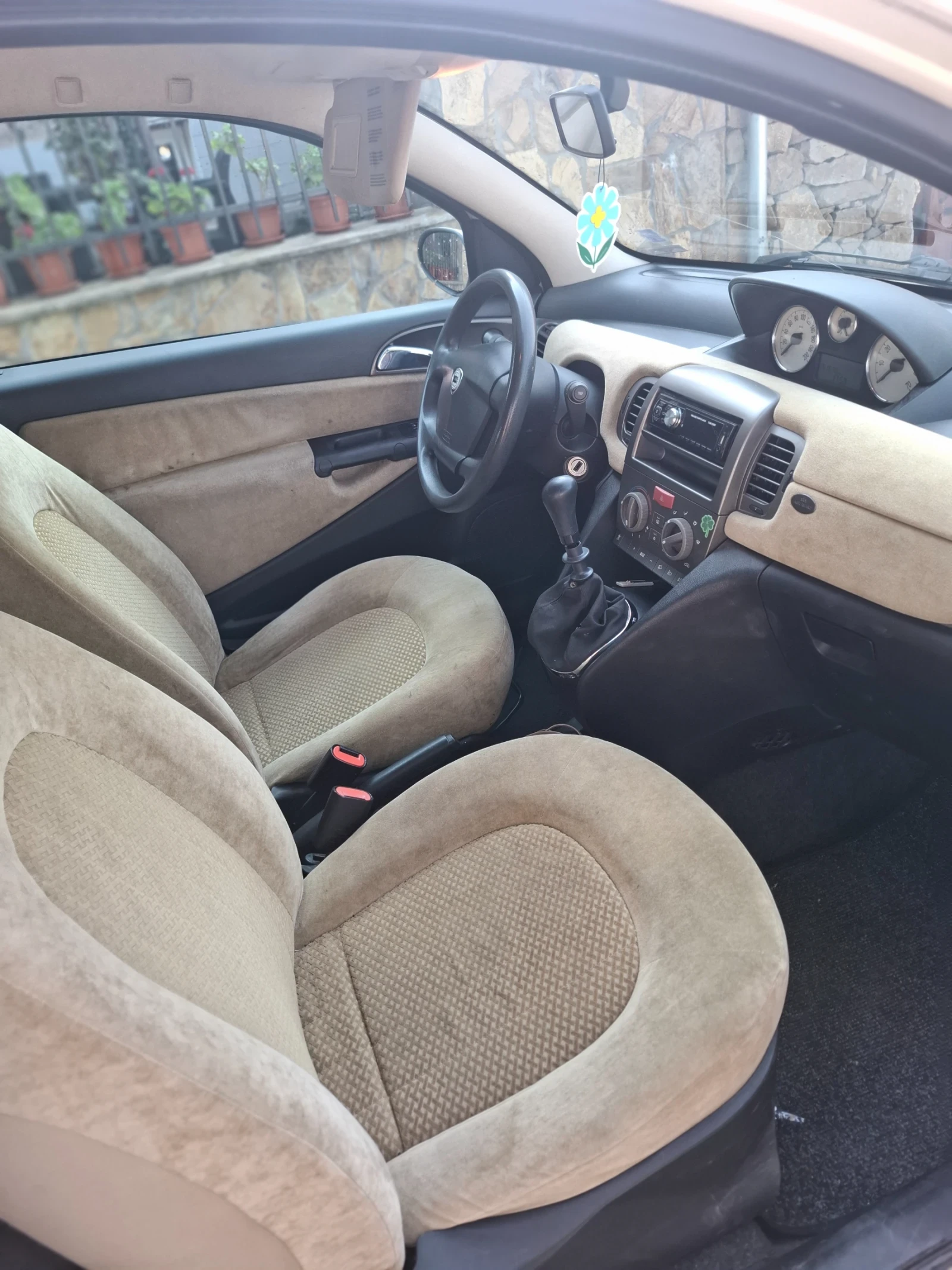 Lancia Ypsilon  - изображение 6