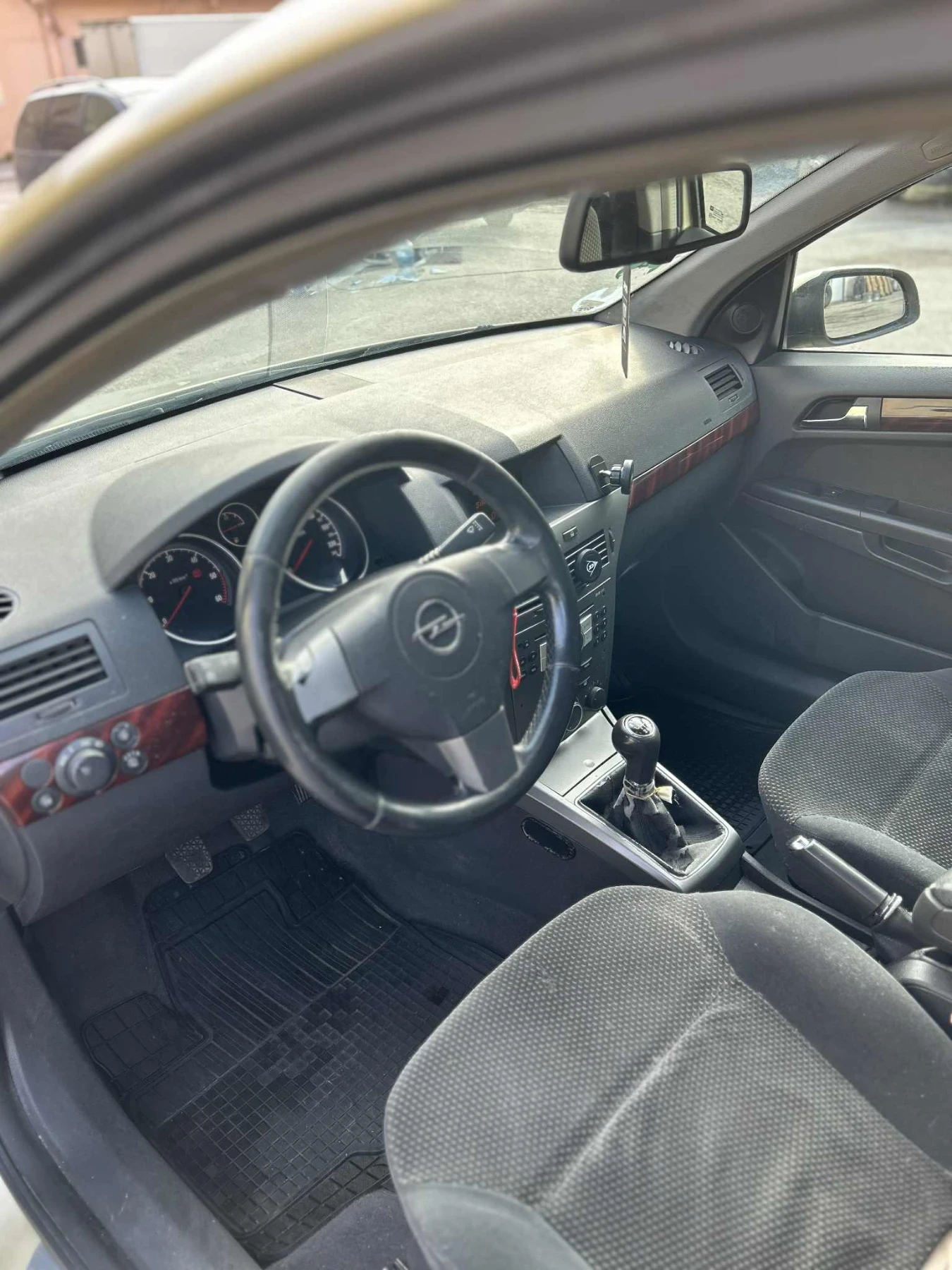 Opel Astra 1.7CDTI 101k.c - изображение 9