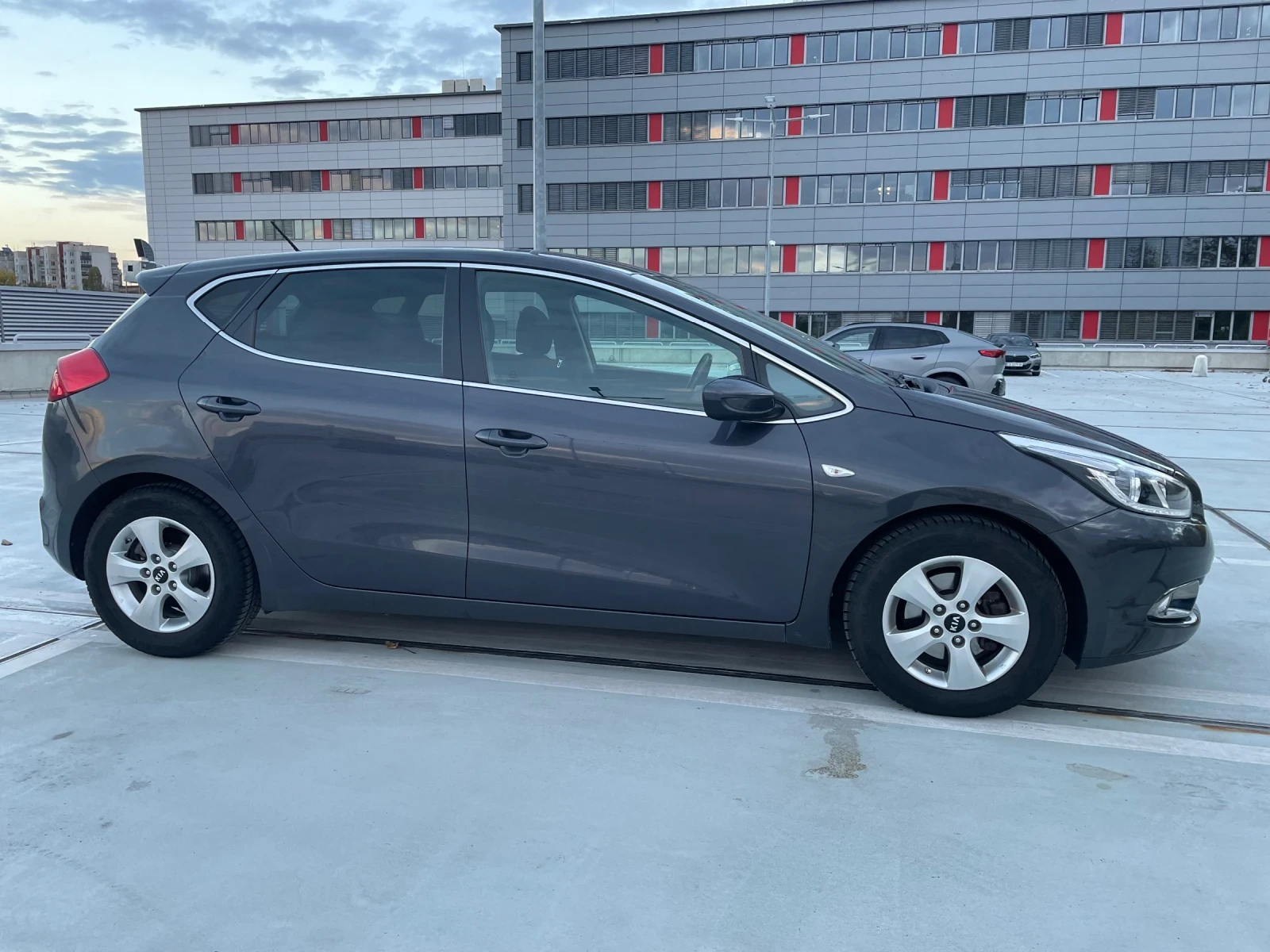 Kia Ceed 1, 6 GDi - изображение 3