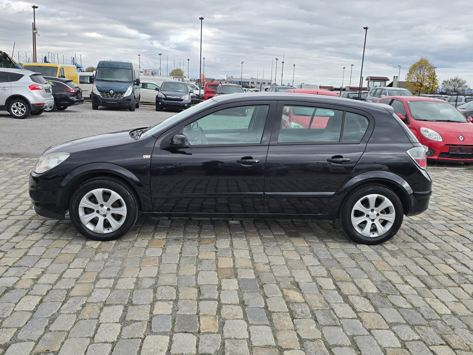 Opel Astra 1.4i 90 кс ЕВРО 4 РЕАЛНИ КИЛОМЕТРИ  - изображение 4