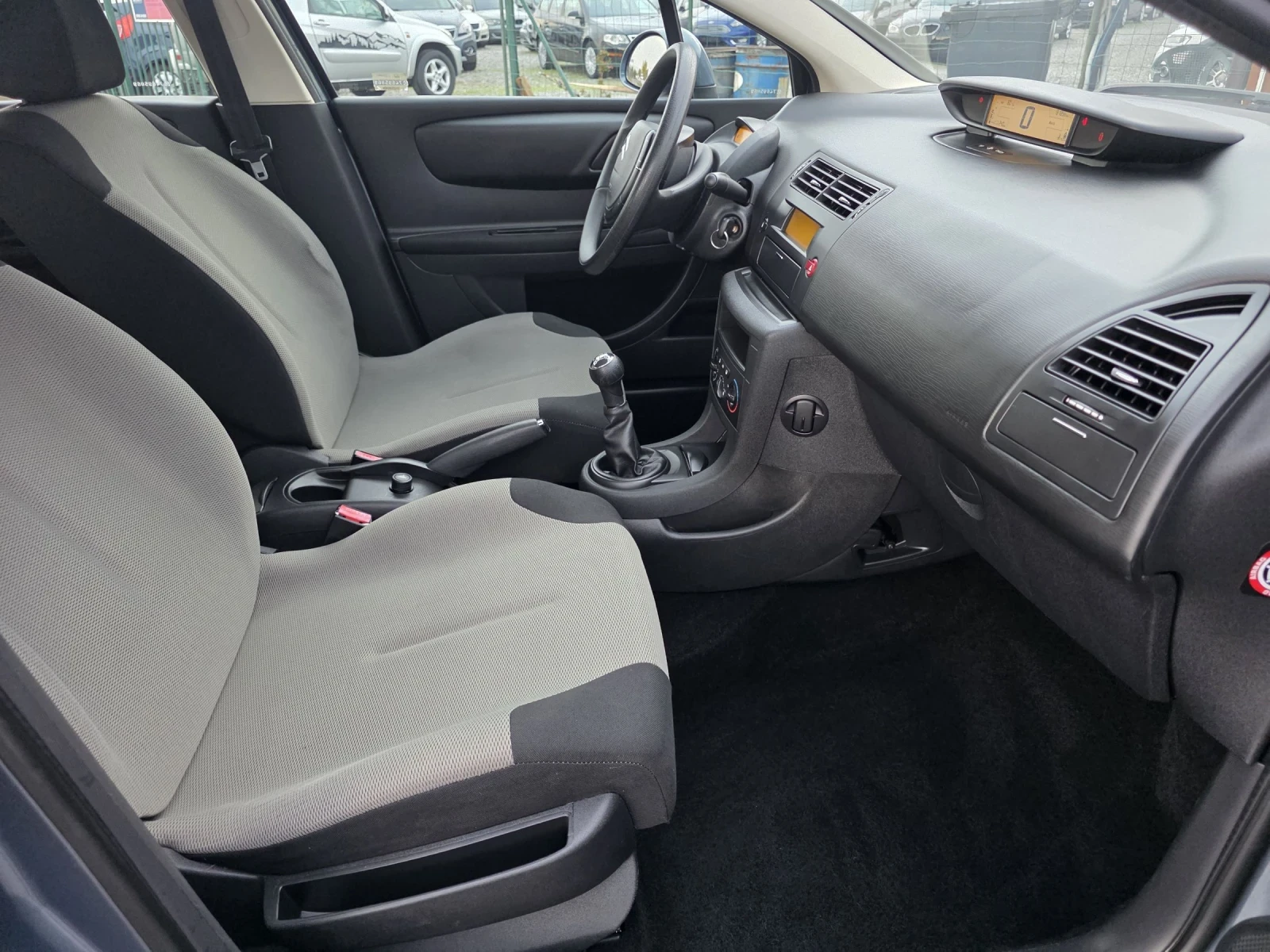 Citroen C4 1.4i 90k.s. 810000km | Mobile.bg   10